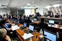 CCJ pode votar na quarta a PEC que autoriza comércio de plasma humano