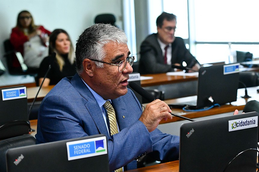 Bancada: 
senador Eduardo Girão (Novo-CE) - em pronunciamento.