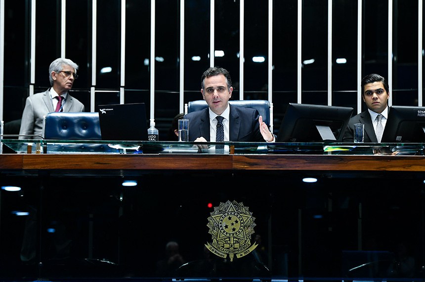 Mesa:  
presidente do Senado Federal, senador Rodrigo Pacheco (PSD-MG), conduz sessão;
secretário-geral adjunto da Mesa do Senado Federal, 
Gustavo A. Sabóia Vieira.