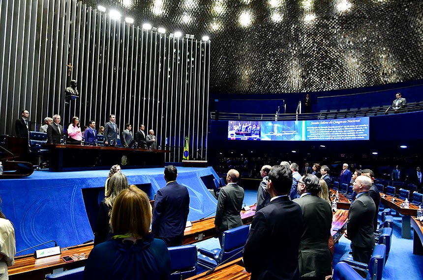Mesa:
ministro do Tribunal de Contas da União (TCU) e autor da Proposta de Emenda à Constituição nº 16, de 2021 (n° 6, de 2018 no Senado Federal), Antonio Anastasia;
relatora da Proposta de Emenda à Constituição nº 16, de 2021 (n° 6, de 2018 no Senado Federal), deputada Bia Kicis (PL-DF);
1º vice-presidente da Mesa da Câmara dos Deputados e vice-presidente do Congresso Nacional, deputado Marcos Pereira (Republicanos-SP);
presidente do Senado Federal, senador Rodrigo Pacheco (PSD-MG); 
secretário-geral da Mesa do Senado Federal, Gustavo A. Sabóia Vieira;
2º secretário da Mesa do Senado Federal e relator da Proposta de Emenda à Constituição n° 162, de 2019, senador Weverton (PDT-MA);
3º secretário da Mesa do Senado Federal, senador Chico Rodrigues (PSB-RR).