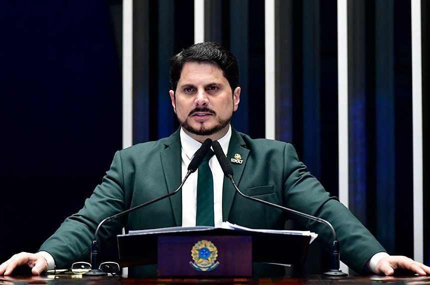 Em discurso, à tribuna, senador Marcos do Val (Podemos-ES).