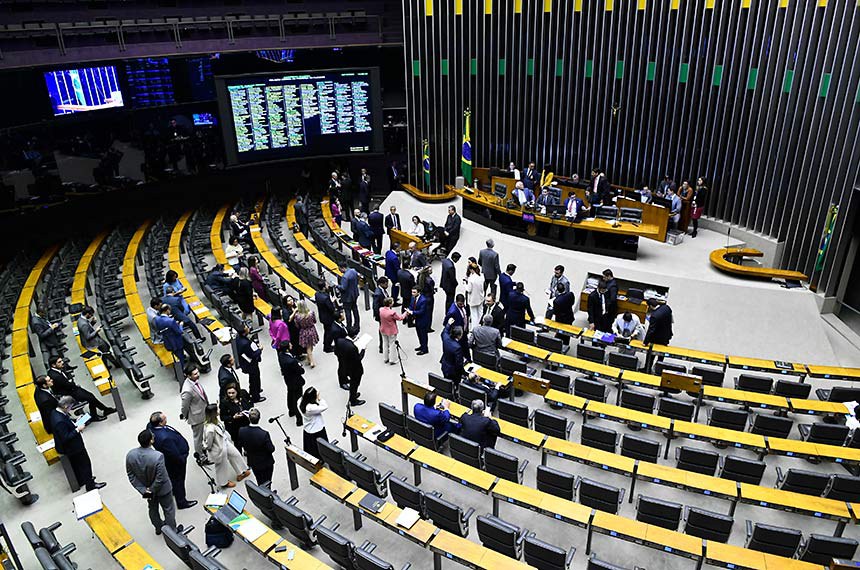 Mesa: 
vice-presidente da Câmara dos Deputados, deputado Marcos Pereira (Republicanos-SP);
secretário-geral da Mesa do Senado Federal, Gustavo A. Sabóia Vieira.