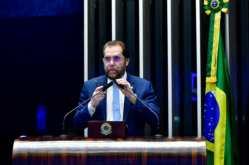 Na pauta, PLP 23/2019, projeto de lei que permite a adesão de empresas de nanotecnologia ao Simples Nacional.
  
Em discurso, à tribuna, senador Plínio Valério (PSDB-AM). 