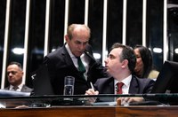 Prazo vence, e mudanças no modelo eleitoral ficam para 2026