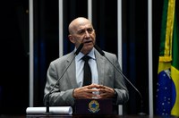 Confúcio Moura destaca importância da educação para o crescimento do país