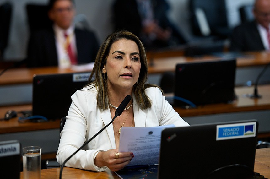 Em pronunciamento, à bancada, senadora Soraya Thronicke (Podemos-MS).