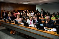 CAS aprova regulamentação da musicoterapia