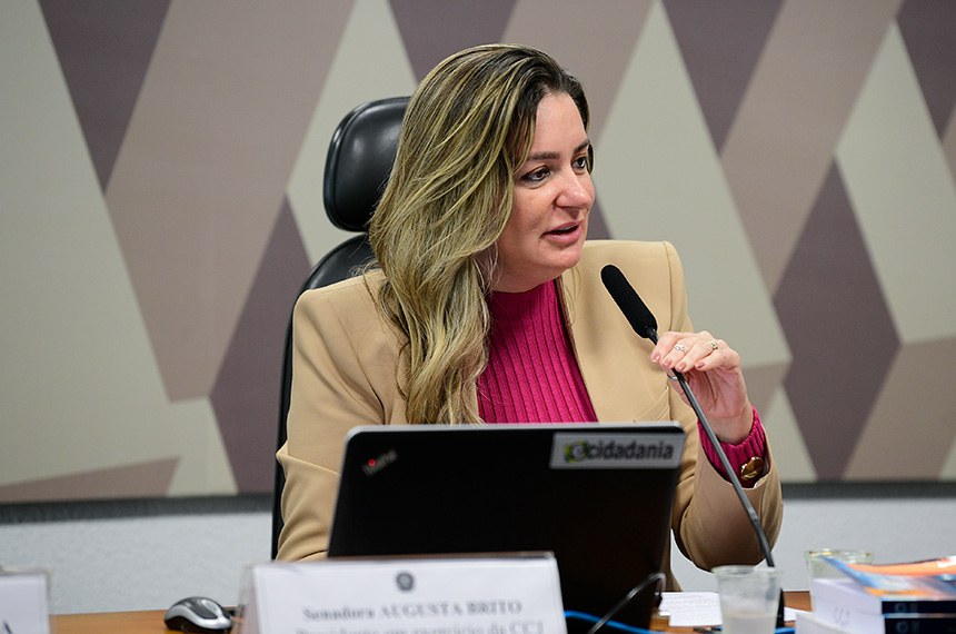 Bancada:
senadora Mara Gabrilli (PSD-SP), em pronunciamento.