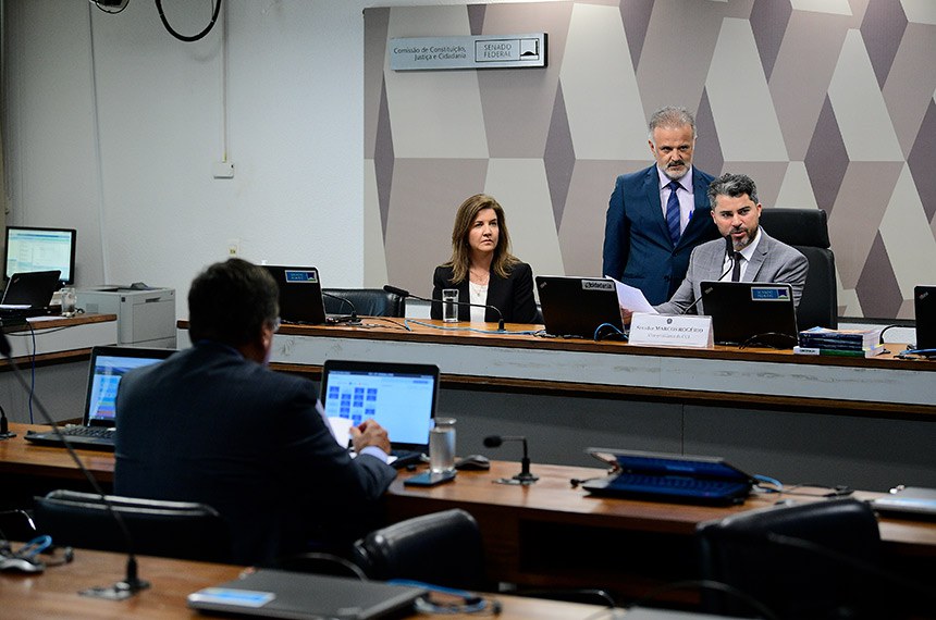 Mesa:
presidente da CCJ, senador Davi Alcolumbre (União-AP);
vice-presidente da CCJ, senador Marcos Rogério (PL-RO).