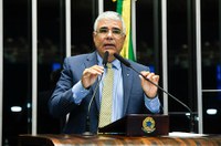 Girão critica pauta da ONU a favor do aborto em tempo de guerras e pandemias