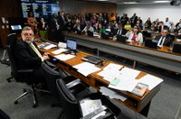 Segue para CAS projeto que garante assistência oftalmológica e auditiva a alunos da educação básica