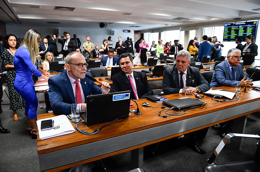 Participa:
deputado Alberto Fraga (PL-DF).