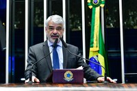 Humberto Costa destaca empenho do governo no combate à criminalidade