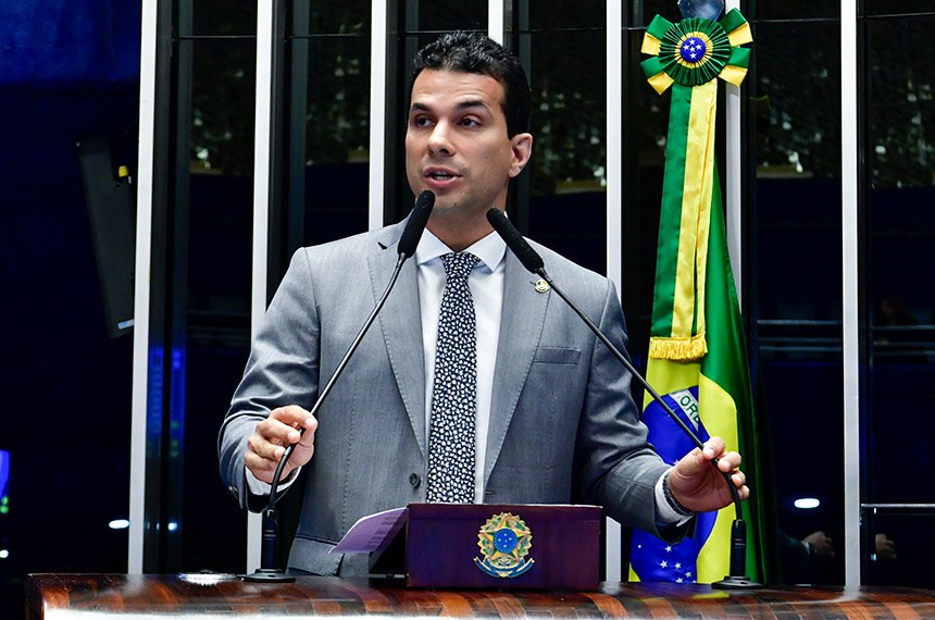 Em discurso, à tribuna, senador Irajá (PSD-TO).