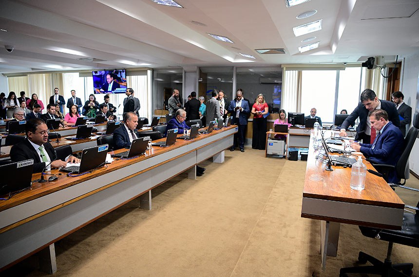 Bancada:
relator do PL 4.426/2023, senador Weverton (PDT-MA) - em pronunciamento; 
senador Rogerio Marinho (PL-RN); 
senador Izalci Lucas (PSDB-DF).