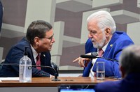 Comissão de Assuntos Econômicos aprova Bolsa Estudantil do Ensino Médio