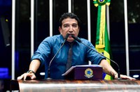 Magno Malta destaca debate sobre legalização de drogas feito pela CCJ