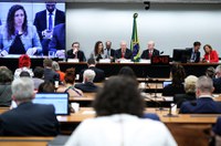 Na CMO, ministra diz que nova carteira de identidade digital deve ser antecipada