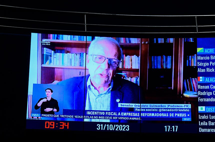 Em pronunciamento, via videoconferência, senador Oriovisto Guimarães (Podemos-PR).