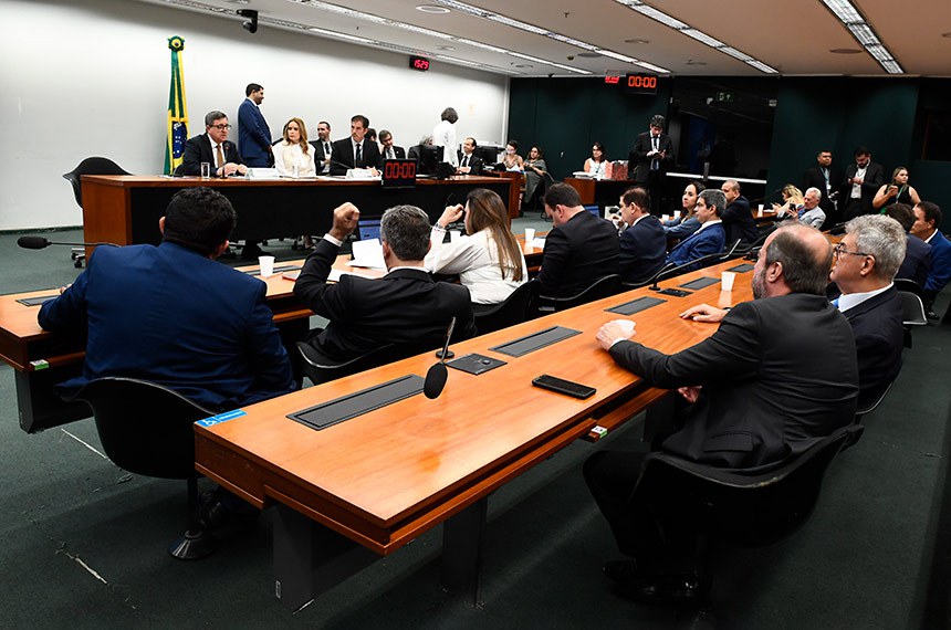 Bancada:
deputado Carlos Gomes (Republicanos-RS);
deputada Adriana Ventura (Novo-SP);
líder do governo no Congresso Nacional, senador Randolfe Rodrigues (Rede-AP);
deputado Mauro Benevides Filho (PDT-CE);
deputado Luciano Amaral (PV-AL);
senadora Professora Dorinha Seabra (União-TO);
deputado Carlos Zarattini (PT-SP);
senador Beto Faro (PT-PA).