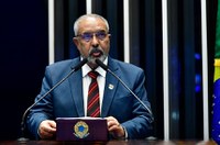 Paim celebra sanção de lei que atualiza o sistema de cotas