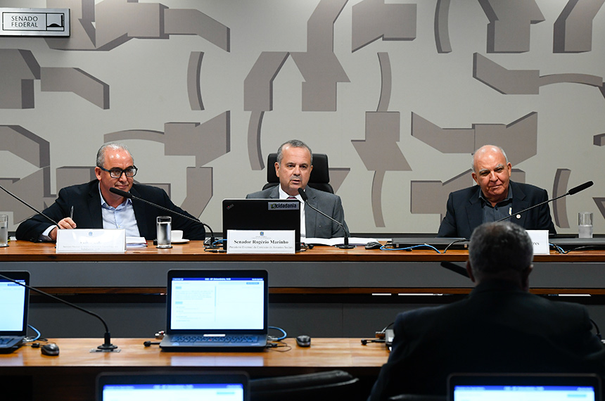 Para Rogerio Marinho, também autor do requerimento, o debate já está maduro e eventual demora pode causar insegurança jurídica - Foto: Marcos Oliveira/Agência Senado