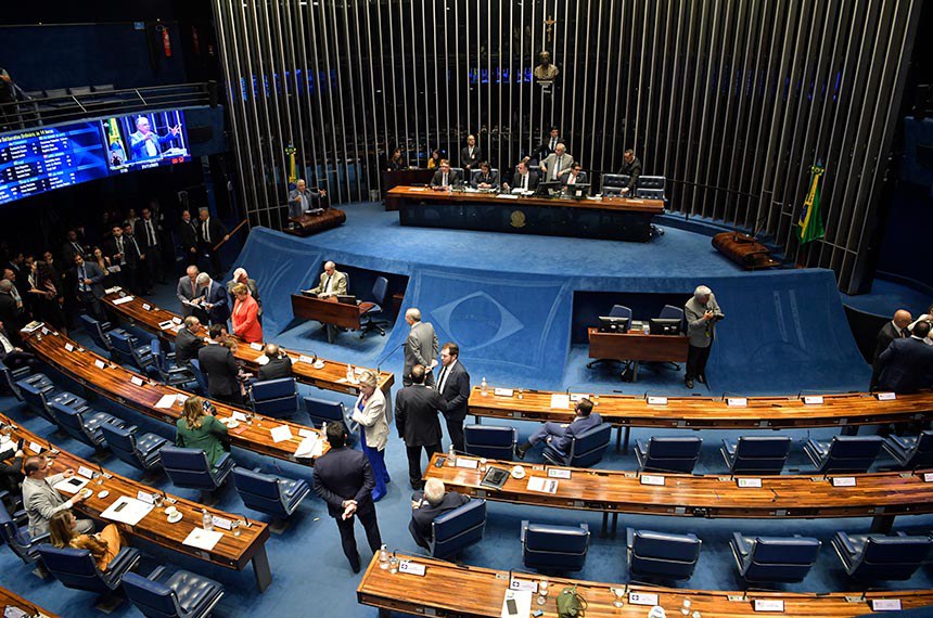 Mesa: 
senador Flávio Bolsonaro (PL-RJ); 
senador Giordano (MDB-SP);
presidente do Senado Federal, senador Rodrigo Pacheco (PSD-MG); 
secretário-geral da Mesa do Senado Federal, Gustavo A. Sabóia Vieira.