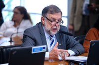 CAS discutirá cobertura de cirurgia intrauterina pelo SUS