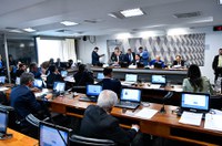 CCJ aprova aumento de pena para crimes contra crianças e adolescentes