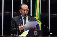 Kajuru sugere punição à CBF por desorganização em jogo da Seleção