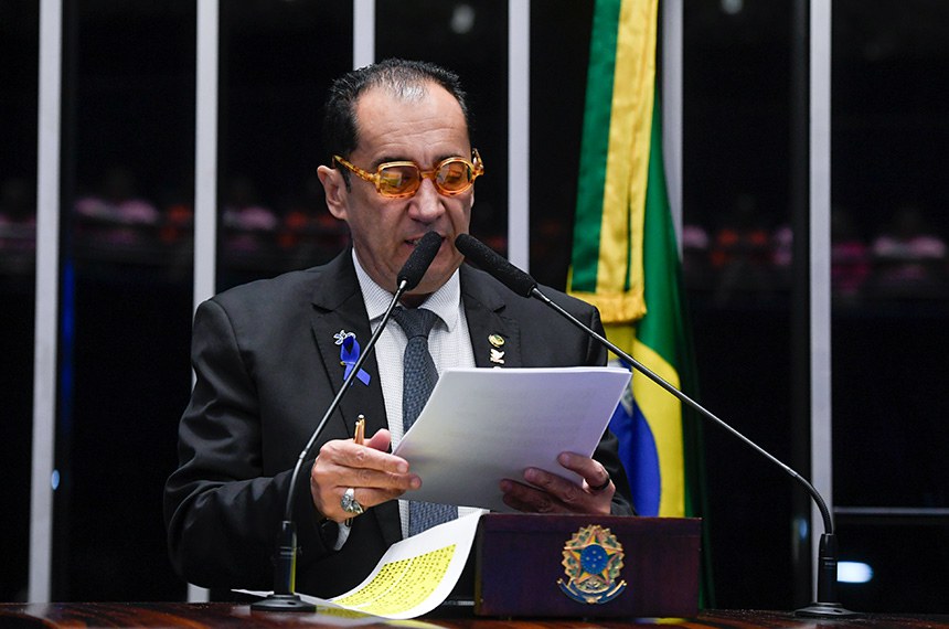 Em discurso, à tribuna, senador Jorge Kajuru (PSB-GO).