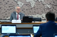 CRE sabatina na quinta indicados para Omã, Trinidad Tobago e Guiana