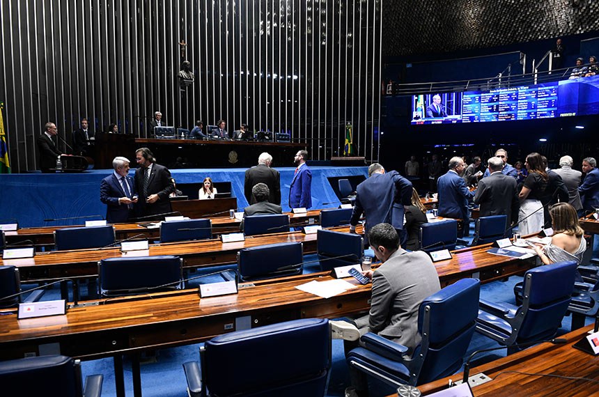 Mesa:  
senador Weverton (PDT-MA);
presidente em exercício do Senado Federal, senador Veneziano Vital do Rêgo (MDB-PB);
secretário-geral da Mesa do Senado Federal,  Gustavo A. Sabóia Vieira.