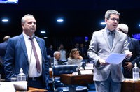 Incentivo à permanência de alunos no ensino médio será votado nesta quarta