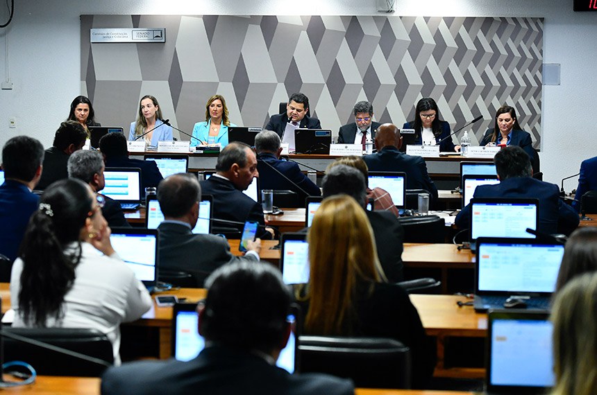 Mesa: 
indicada para compor o Conselho Nacional de Justiça (CNJ), no biênio 2023/2025, Daniela Pereira Madeira (OFS 22/2023);
indicada para compor o Conselho Nacional do Ministério Público (CNMP), no biênio 2023/2025, Cíntia Menezes Brunetta (OFS 20/2023);
indicado para compor o Conselho Nacional de Justiça (CNJ), no biênio 2023/2025, em vaga destinada a Juiz estadual, Renata Gil de Alcantara Videira (OFS 24/2023);
presidente da CCJ, senador Davi Alcolumbre (União-AP); 
indicado para compor o Conselho Nacional de Justiça (CNJ), na vaga destinada ao Ministro do Tribunal Superior do Trabalho, Guilherme Augusto Caputo Bastos (OFS 25/2023);
indicada para compor o Conselho Nacional de Justiça (CNJ), Daiane Nogueira de Lira (OFS 17/2023);
indicada para compor o Conselho Nacional de Justiça (CNJ), no biênio 2023/2025, Mônica Autran Machado Nobre (OFS 21/2023).