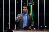 Senador Irajá aponta situação crítica da saúde no Tocantins