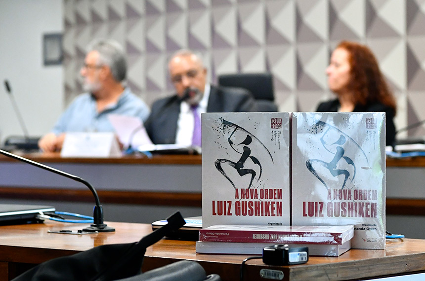 Obra reúne 67 depoimentos sobre o ex-deputado constituinte e ex-ministro, lançando luz em sua trajetória política - Foto: Geraldo Magela/Agência Senado