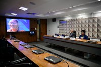 Debatedores defendem legislação abrangente contra a discriminação