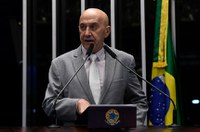 Confúcio chama atenção para o baixo desempenho dos estudantes brasileiros