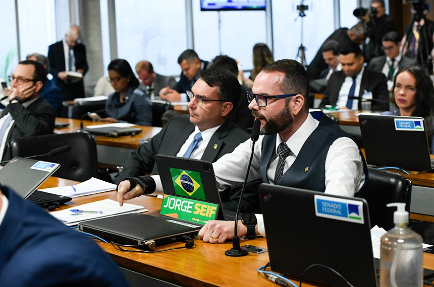 Bancada:
senador Flávio Bolsonaro (PL-RJ); 
senador Jorge Seif (PL-SC) - em pronunciamento.