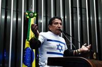 Magno Malta critica governo por não classificar Hamas como grupo terrorista