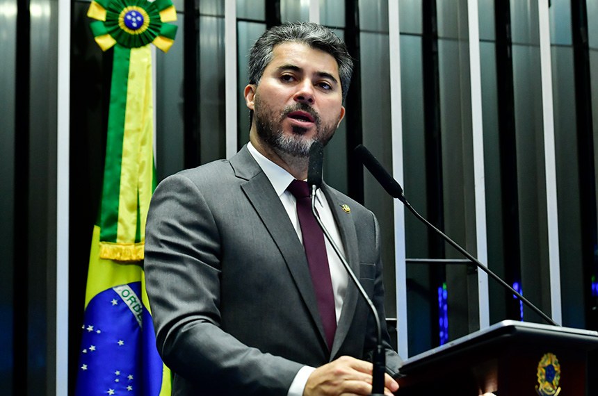Em pronunciamento, à tribuna, senador Marcos Rogério (PL-RO).