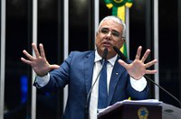 Girão considera "interesse eleitoral" declarações do ministro da Economia sobre Zema