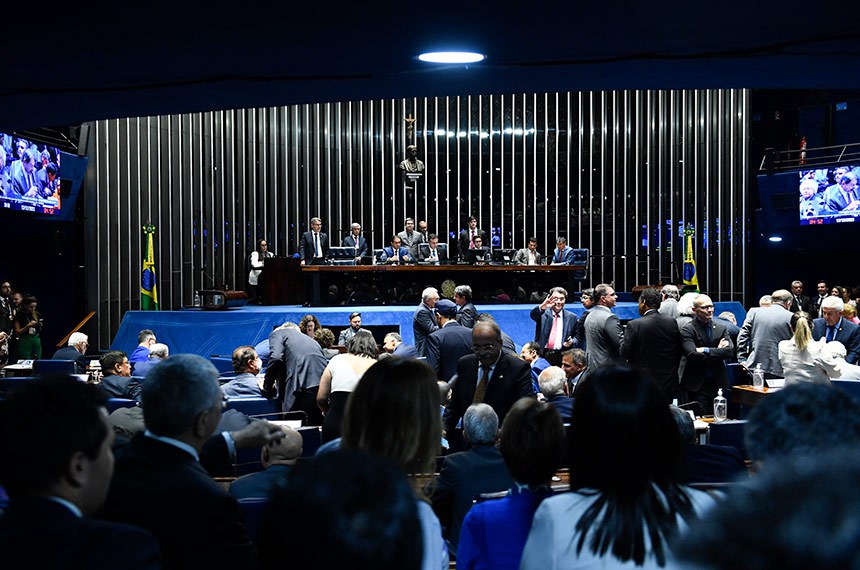 Mesa: 
senador Alessandro Vieira (MDB-SE);
líder do governo no Congresso Nacional, senador Randolfe Rodrigues (Rede-AP); 
2º secretário da Mesa do Senado Federal, senador Weverton (PDT-MA); 
presidente do Senado Federal, senador Rodrigo Pacheco (PSD-MG); 
secretário-geral da Mesa do Senado Federal, Gustavo A. Sabóia Vieira;
senador Rodrigo Cunha (Podemos-AL);
ministro do Desenvolvimento e Assistência Social, Família e Combate à Fome do Brasil, Wellington Dias.