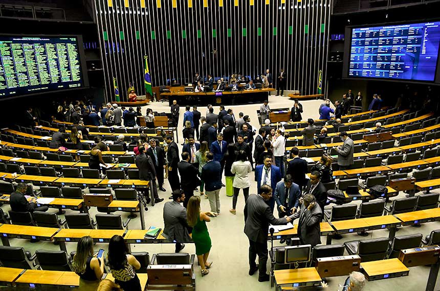 Mesa: 
deputado Pompeo de Mattos (PDT-RS);
presidente do Senado Federal, senador Rodrigo Pacheco (PSD-MG); 
secretário-geral da Mesa do Senado Federal, Gustavo A. Sabóia Vieira;
senador Efraim Filho (União-PB).