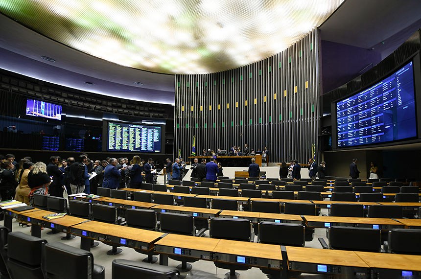 Mesa: 
lìder do governo no Congresso Nacional, senador Randolfe Rodrigues (Rede-AP);
presidente da CMO, senadora Daniella Ribeiro (PSD-PB); 
presidente do Senado Federal, senador Rodrigo Pacheco (PSD-MG); 
secretário-geral da Mesa do Senado Federal, Gustavo A. Sabóia Vieira;
deputado Weliton Prado (Solidariedade-MG). 