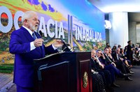 Lula reafirma que 'não há perdão para quem atenta contra a democracia'