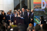 Participa: 
senadora Eliziane Gama (PSD-MA).