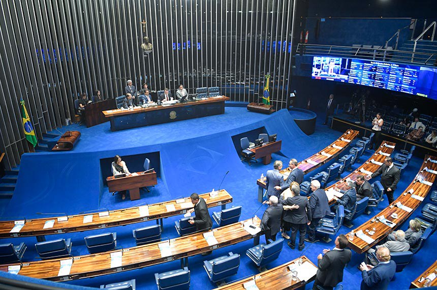 Mesa: 
senador Jorge Kajuru (PSB-GO);
2º secretário da Mesa do Senado Federal, senador Weverton (PDT-MA); 
presidente do Senado Federal, senador Rodrigo Pacheco (PSD-MG);
secretário-geral da Mesa do Senado Federal, Gustavo A. Sabóia Vieira.