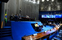 Oposição volta a criticar PEC da elegibilidade de militares